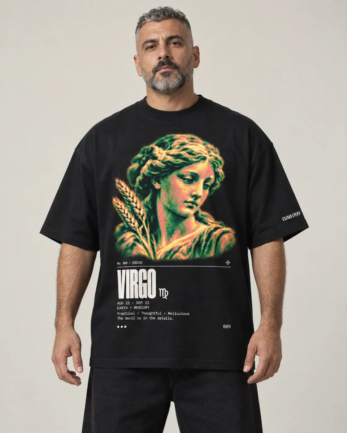 Virgo, t-shirt noir, porte