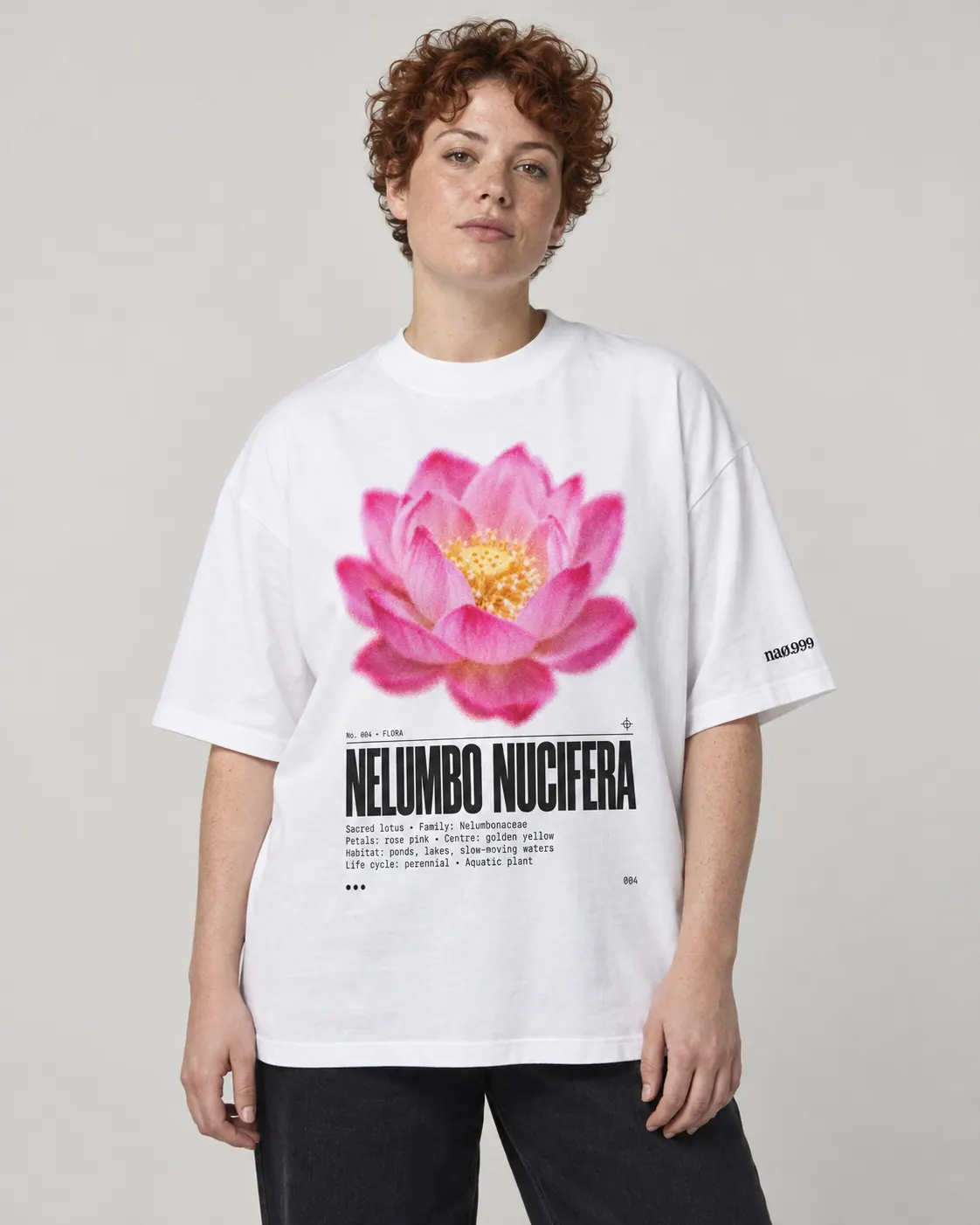 Nelumbo nucifera, t-shirt blanc, porte