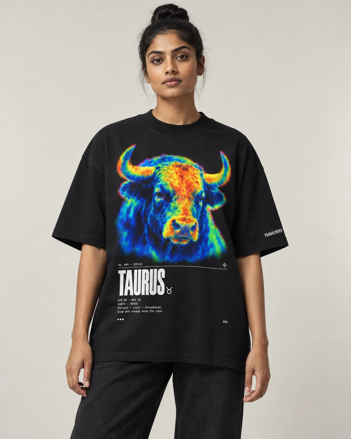 Taurus, t-shirt noir, porte